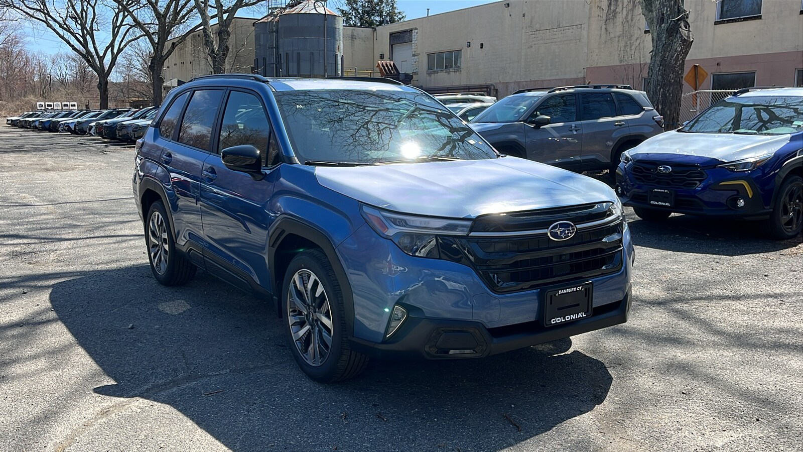 2025 Subaru Forester Touring photo 2