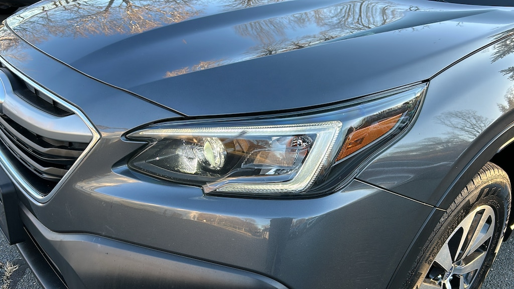 Used 2021 Subaru Outback 2.5i SUV