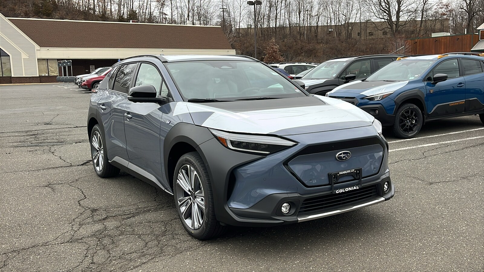 2025 Subaru Solterra Limited photo 2