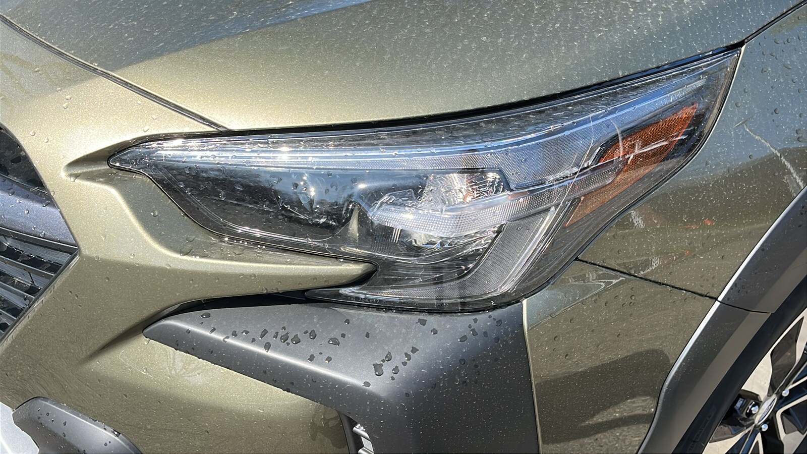 2025 Subaru Outback Touring photo 4