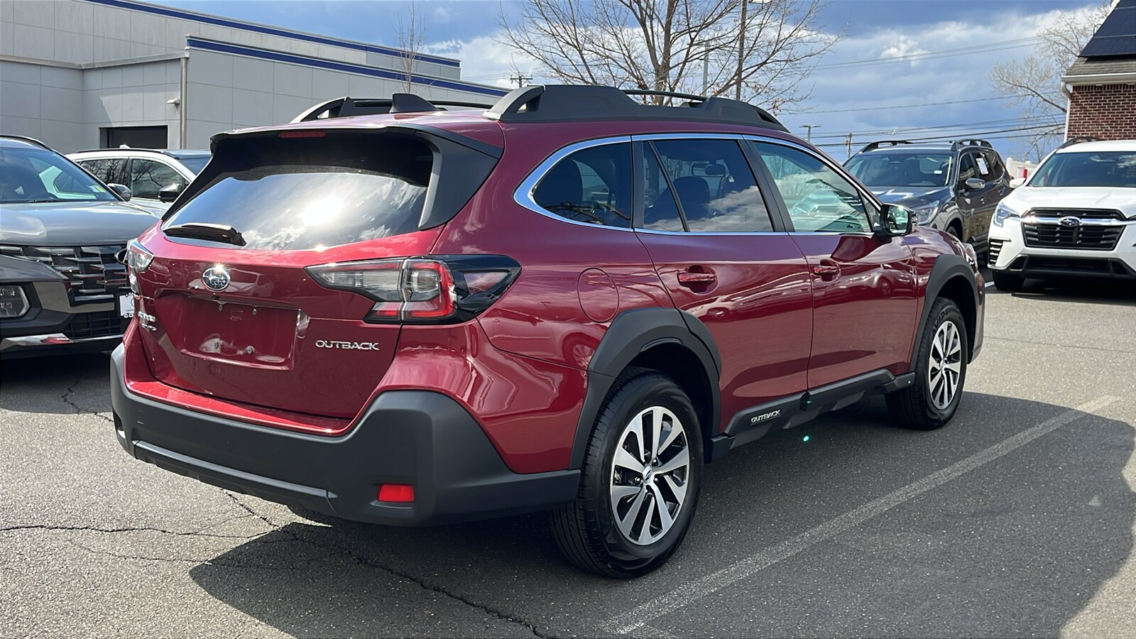2024 Subaru Outback Premium photo 2