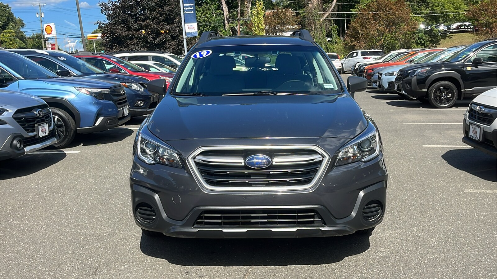 2019 Subaru Outback 2.5i photo 2