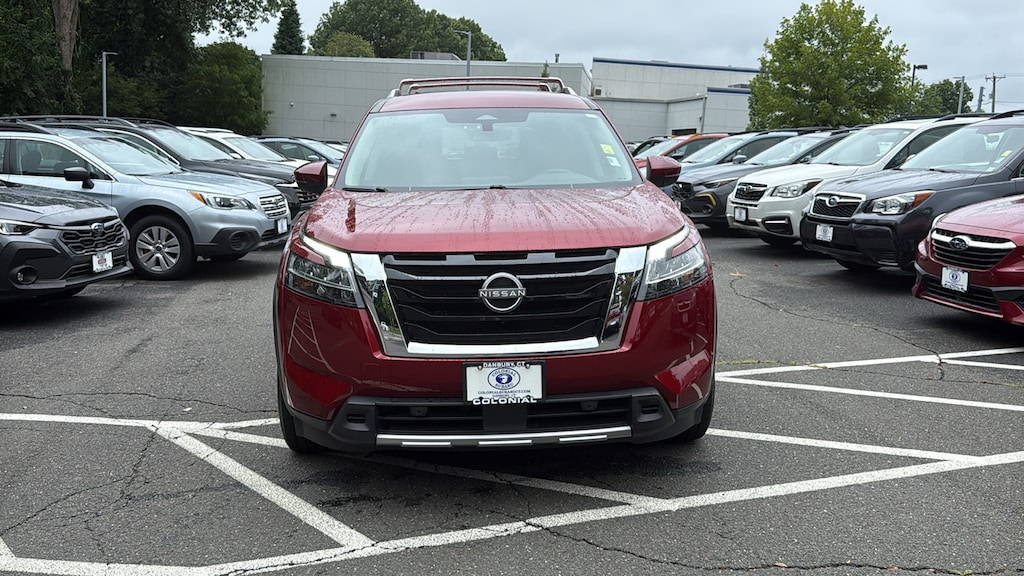 Used 2024 Nissan Pathfinder SL SUV