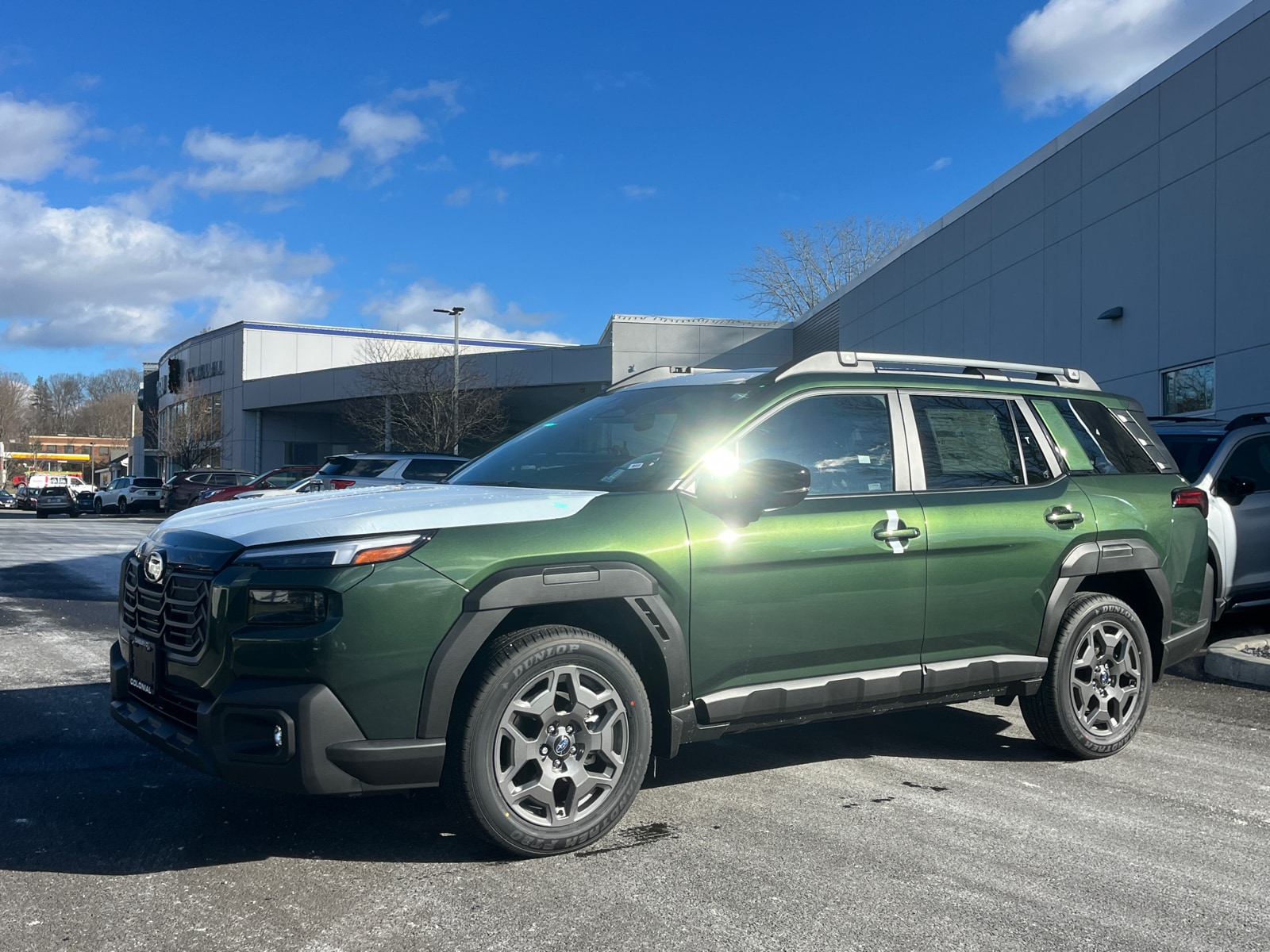 2026 Subaru Outback Premium's photo