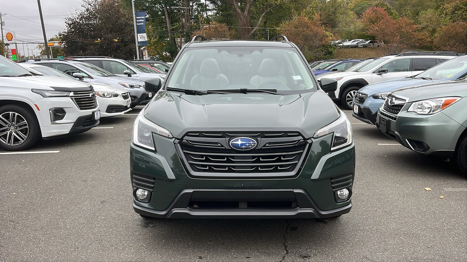 2022 Subaru Forester Premium photo 2