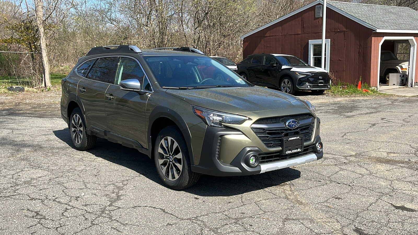 2025 Subaru Outback Touring photo 2