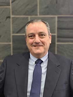 Staff member Bob Simonelli from ID_ee07a34a8c49