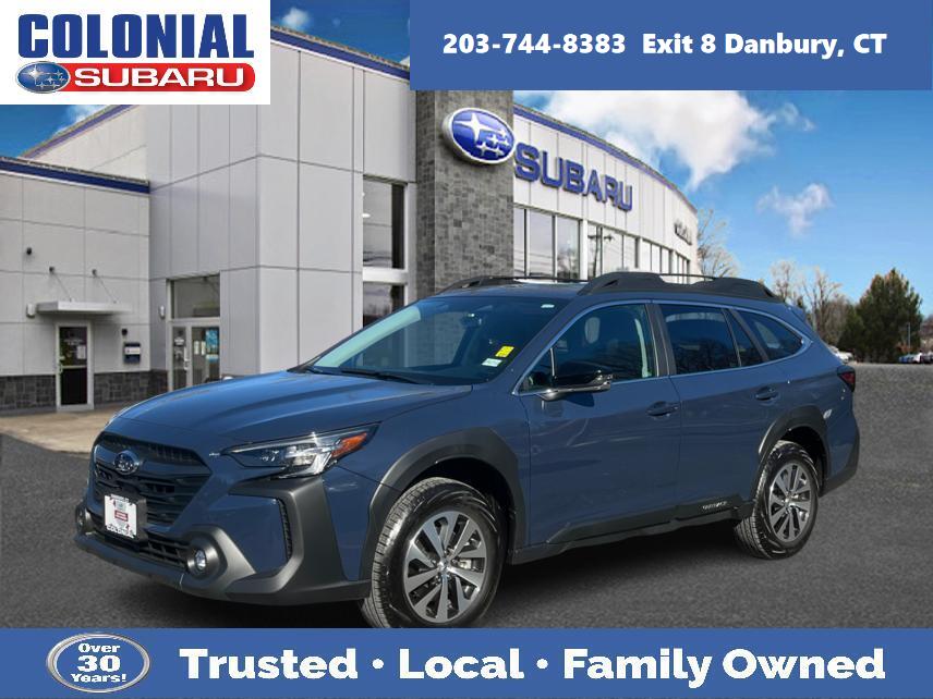 2025 Subaru Outback Premium's photo