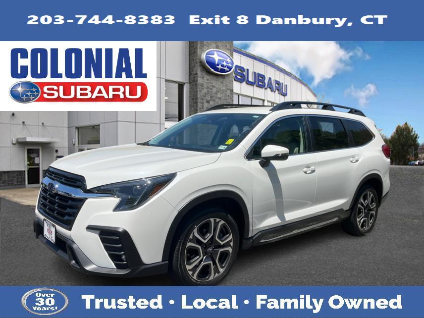 2023 Subaru Ascent Limited 7 Passenger's photo