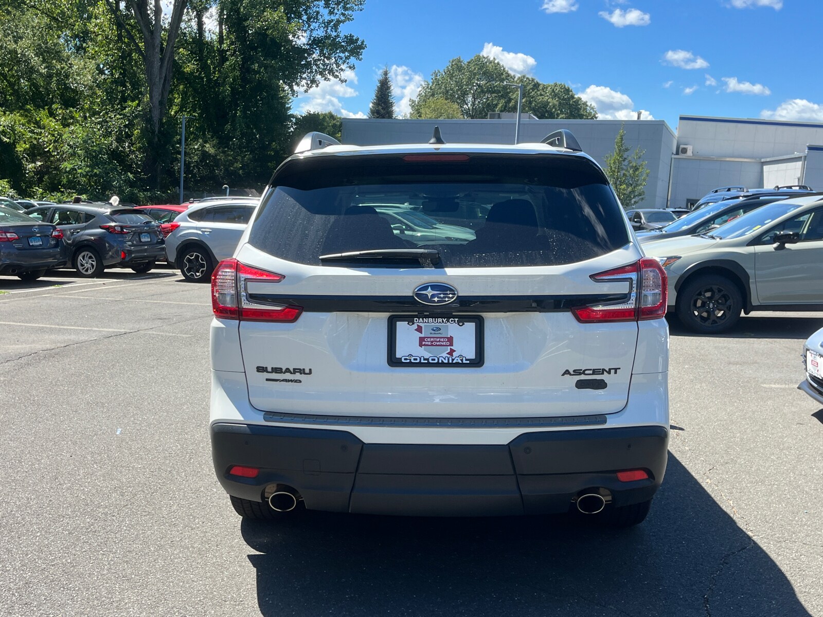 2024 Subaru Ascent Onyx Edition photo 3