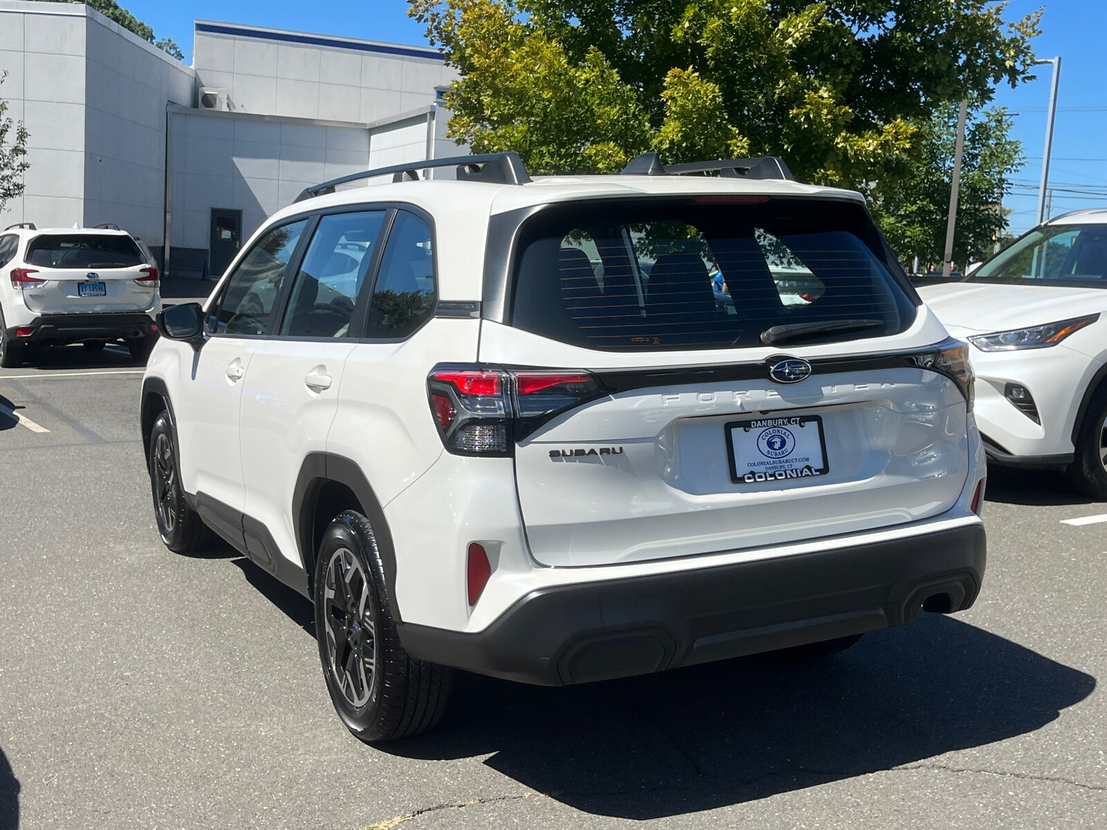 2025 Subaru Forester Base photo 2