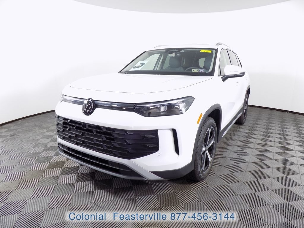 Used 2025 Volkswagen Tiguan 2.0T SE SUV