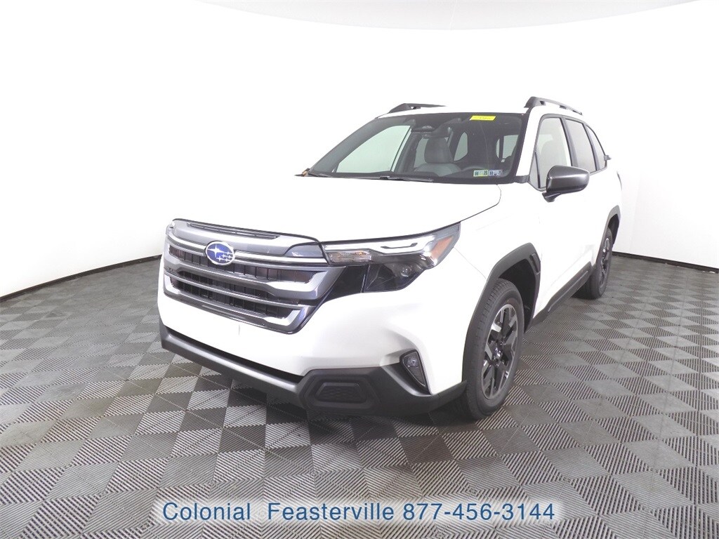 2025 Subaru Forester Premium photo 4
