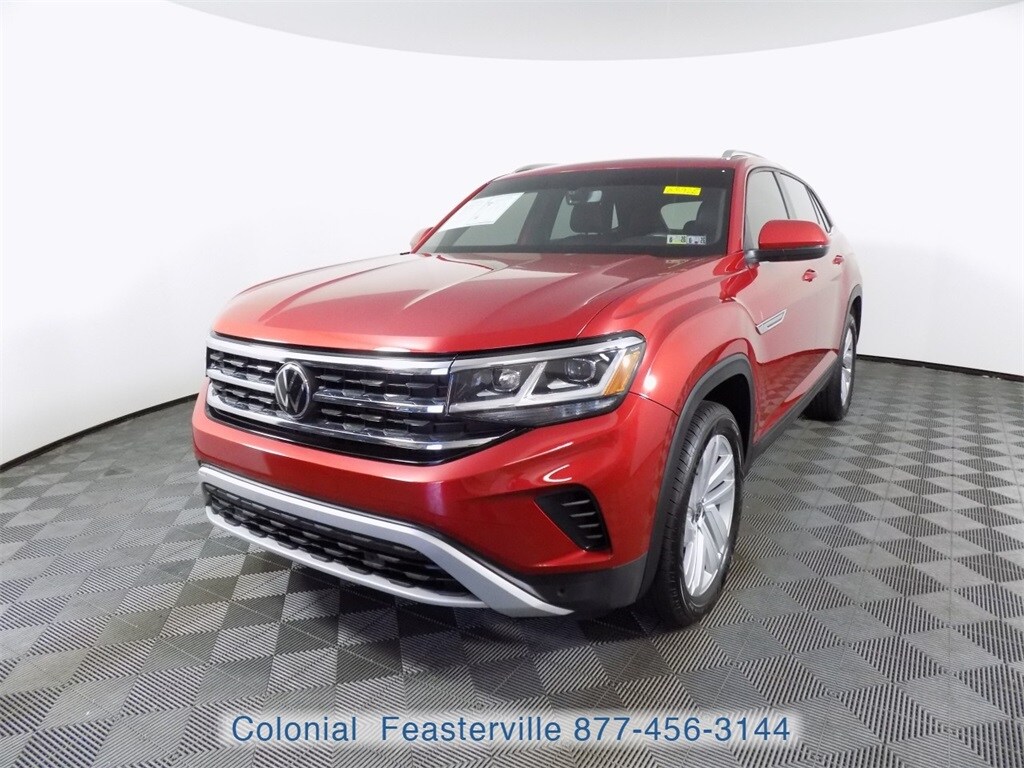 2023 Volkswagen Atlas Cross Sport V6 SE Technology photo 2