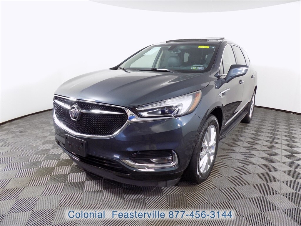 2018 Buick Enclave Essence photo 3