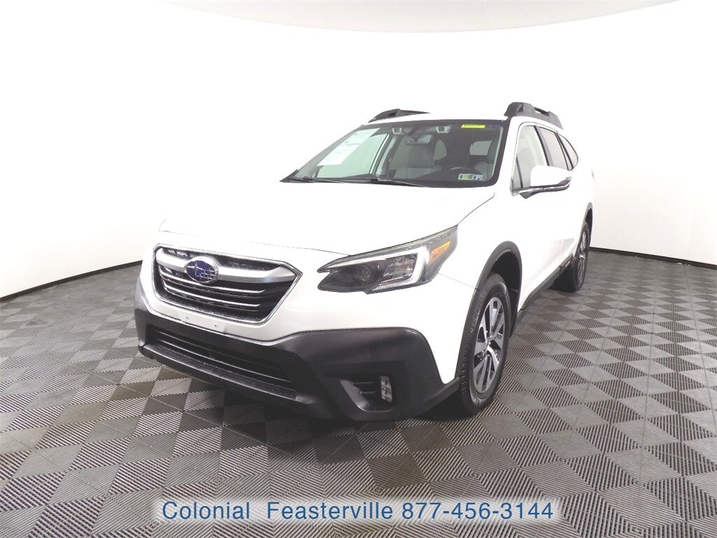 2020 Subaru Outback Premium photo 2