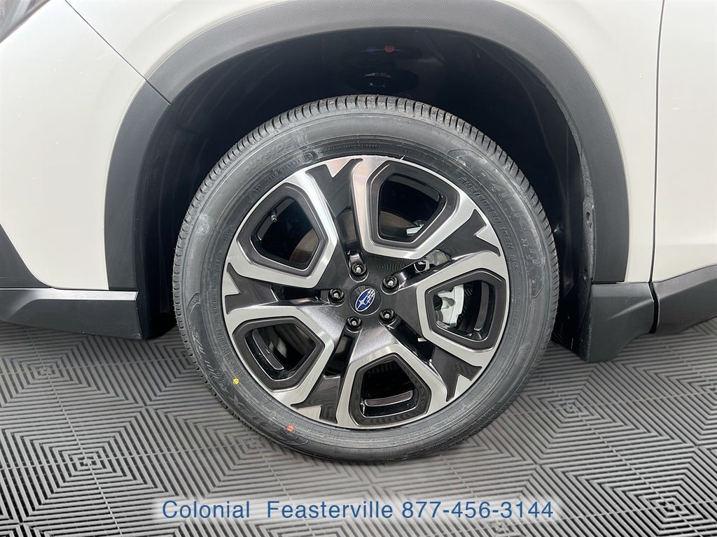 2026 Subaru Ascent Limited - Photo 9