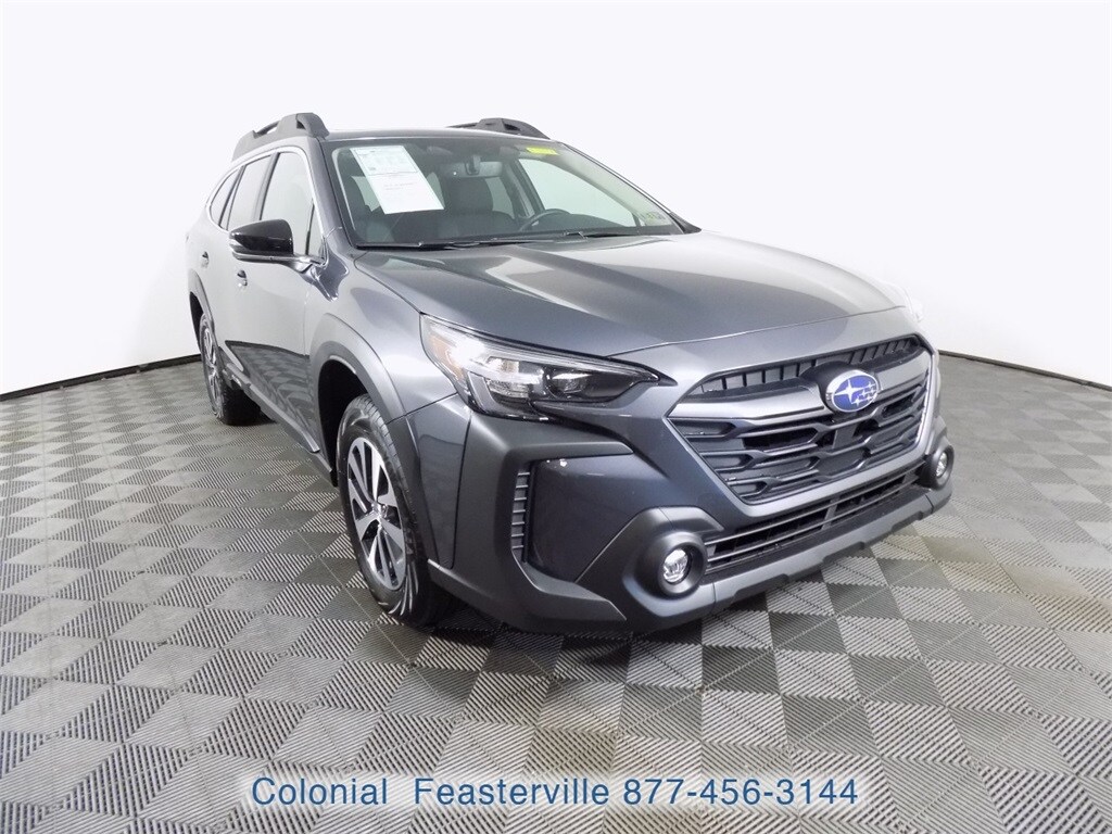 2025 Subaru Outback Premium photo 2