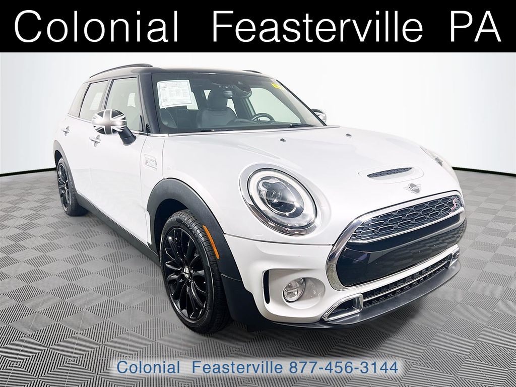 2019 MINI Clubman Cooper S Signature's photo