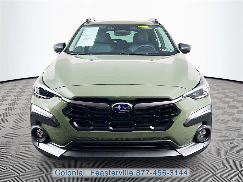 2025 Subaru Crosstrek Limited photo 2