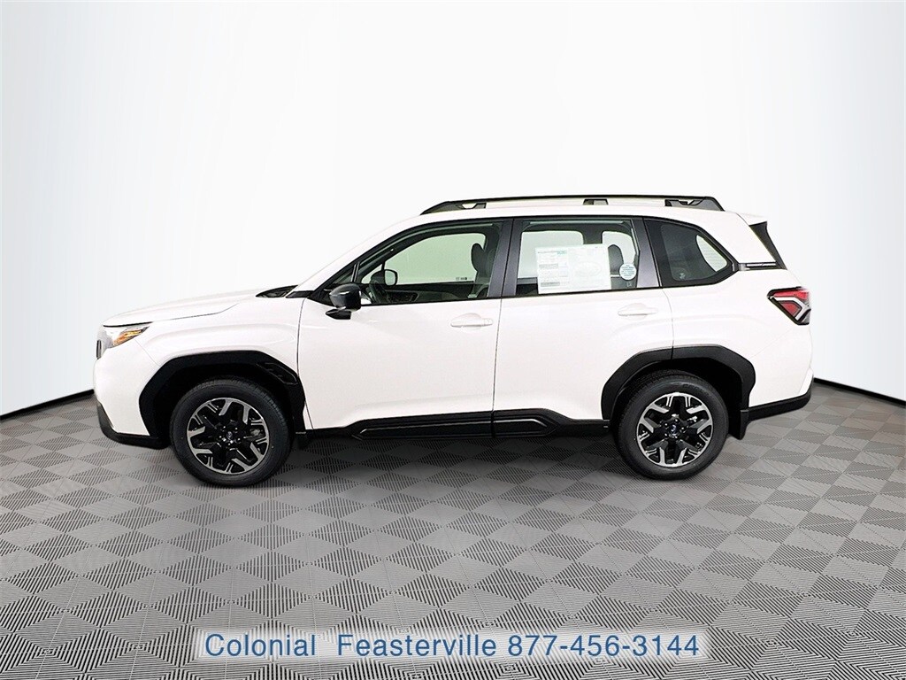 2025 Subaru Forester Base photo 3