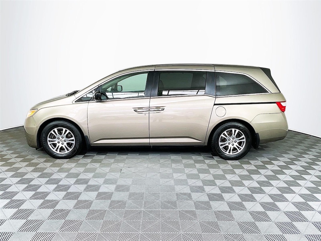 Used 2013 Honda Odyssey EX Van