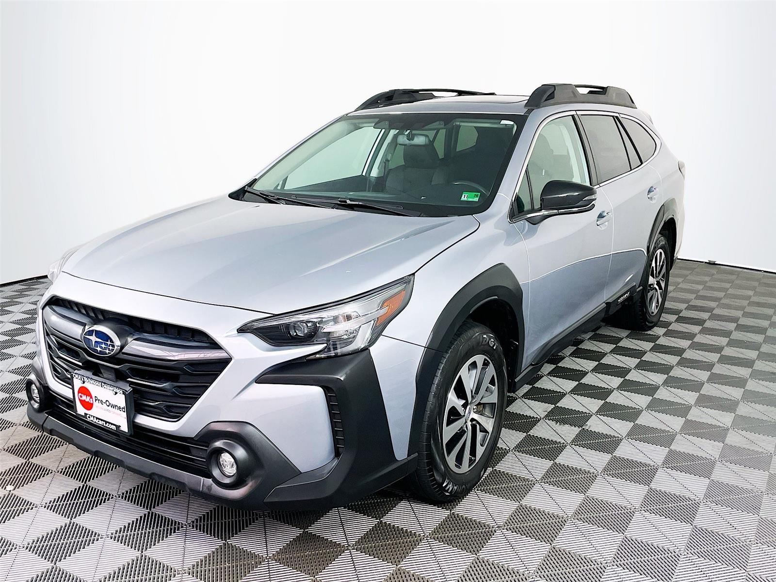 2024 Subaru Outback Premium photo 2