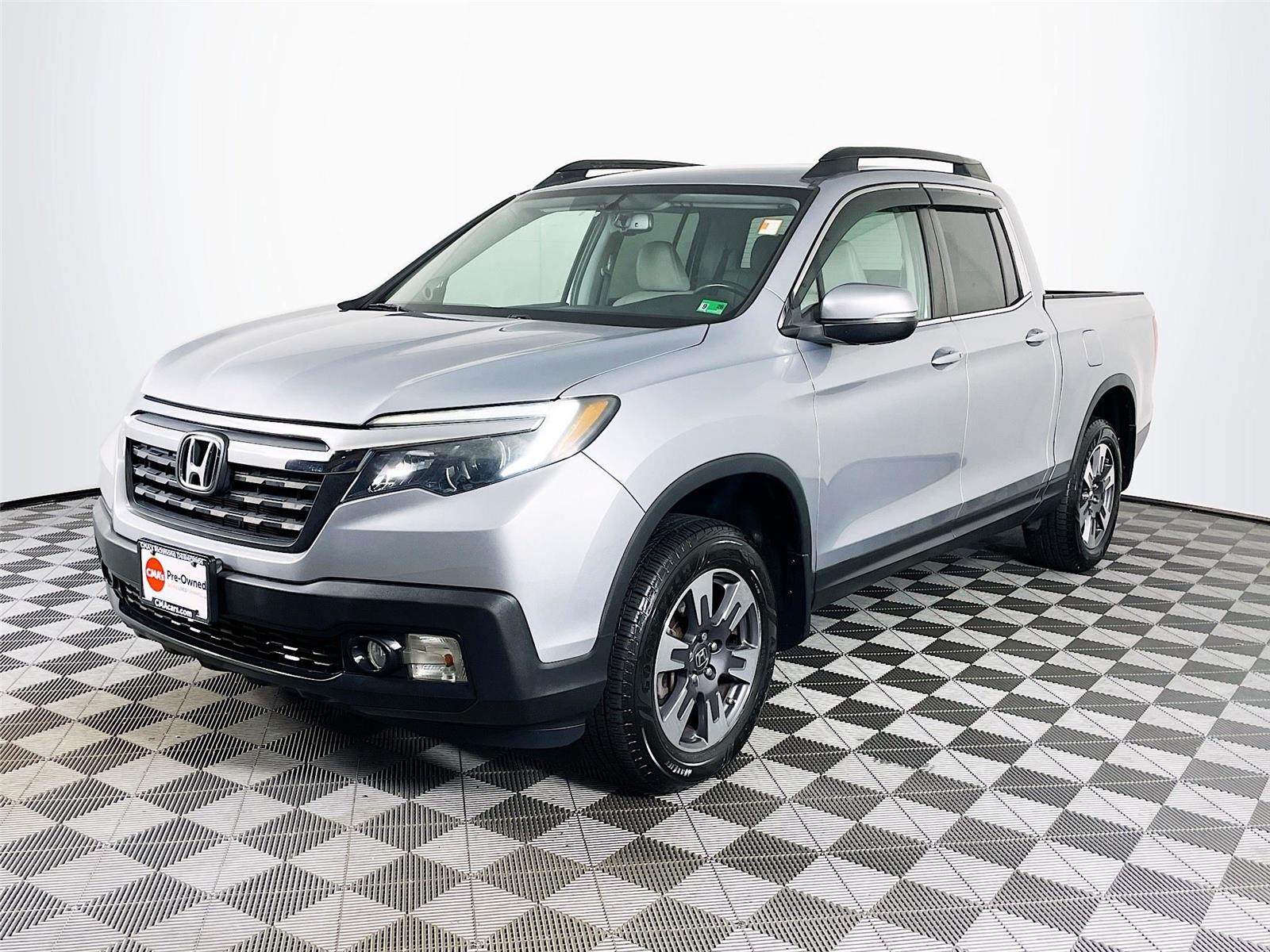 2018 Honda Ridgeline RTL-T photo 3