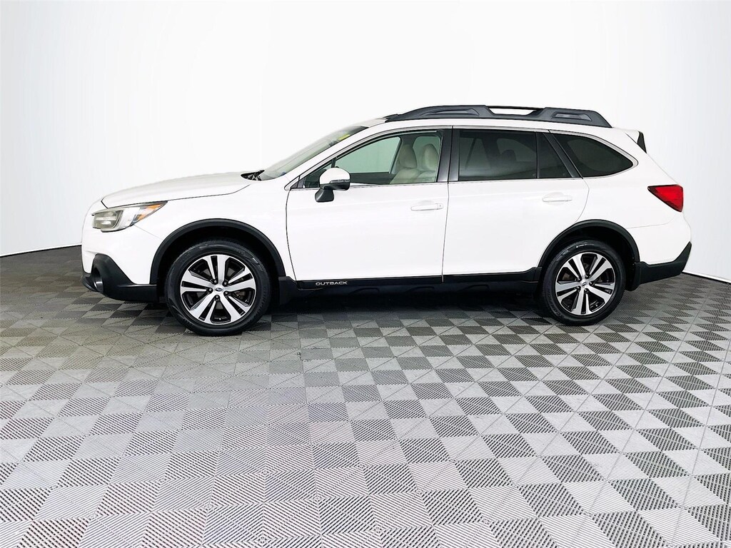 Used 2018 Subaru Outback Limited SUV