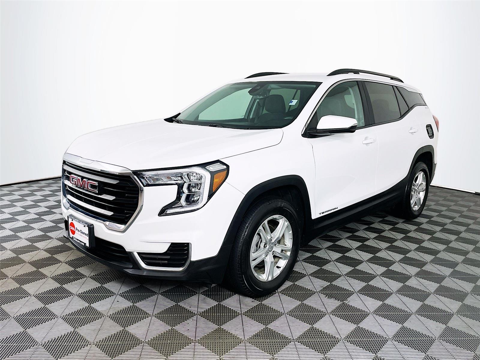 2023 Gmc Terrain SLE photo 3