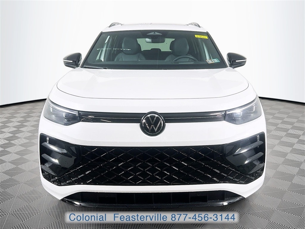 New 2026 Volkswagen Tiguan 2.0T SE R-Line Black SUV