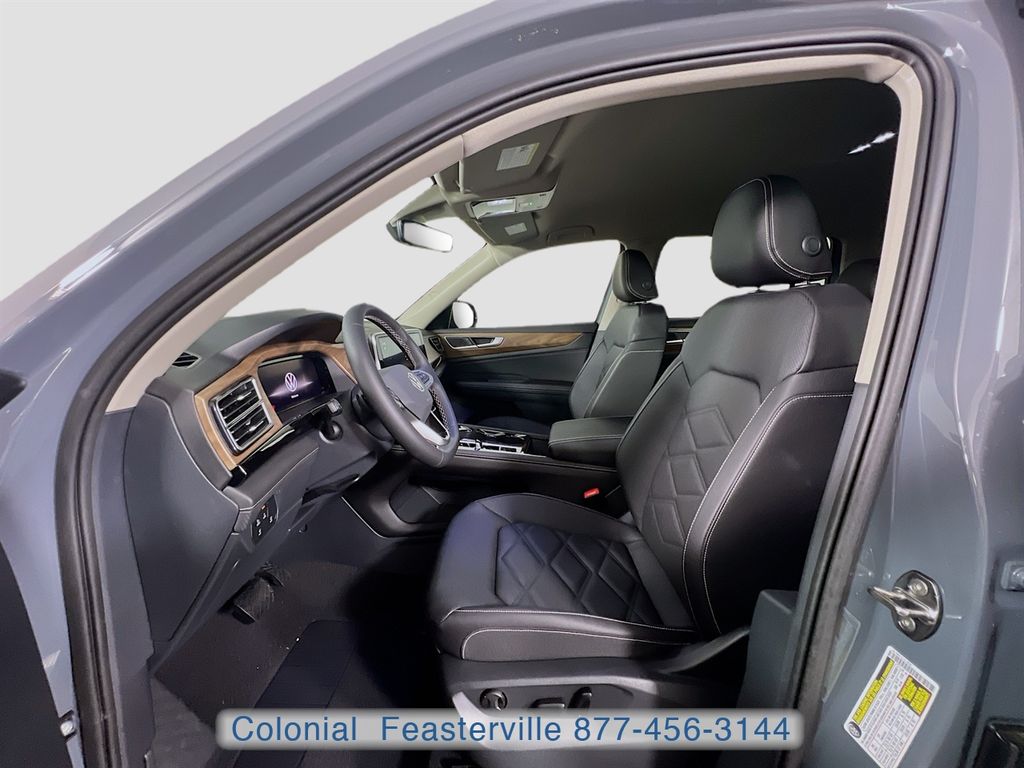 2026 Volkswagen Atlas SE w/Tech - Photo 26