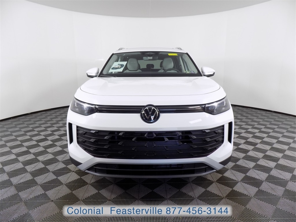 New 2025 Volkswagen Tiguan SE AWD