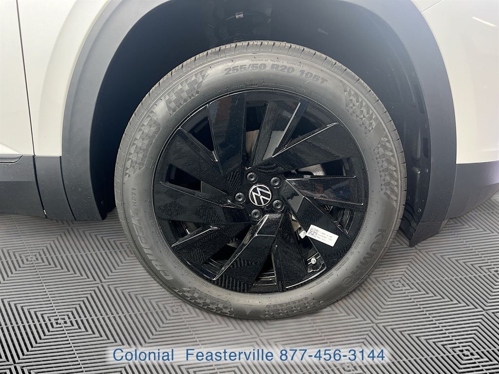 2026 Volkswagen Atlas SE w/Tech - Photo 11
