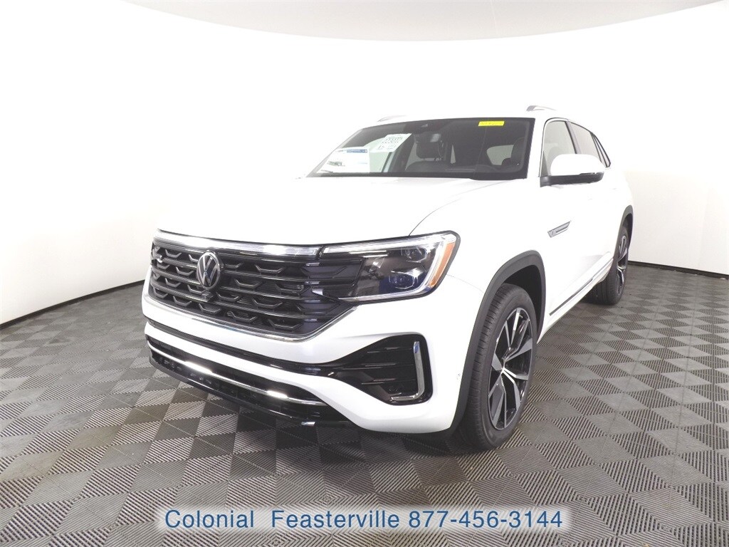 2025 Volkswagen Atlas Cross Sport SEL Premium R-Line photo 4