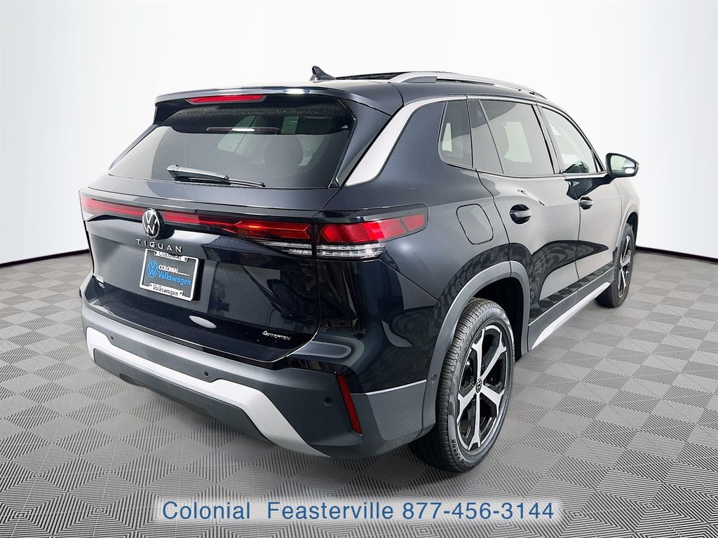 2026 Volkswagen Tiguan SE - Photo 7