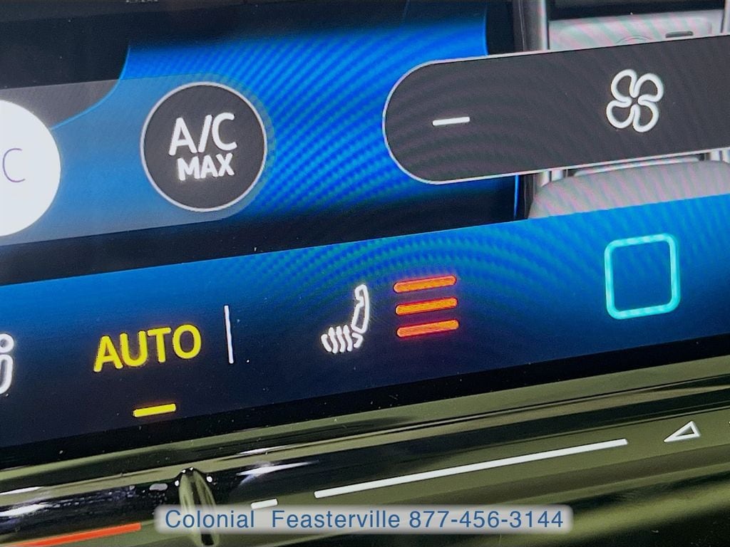 2026 Volkswagen Tiguan SE - Photo 25