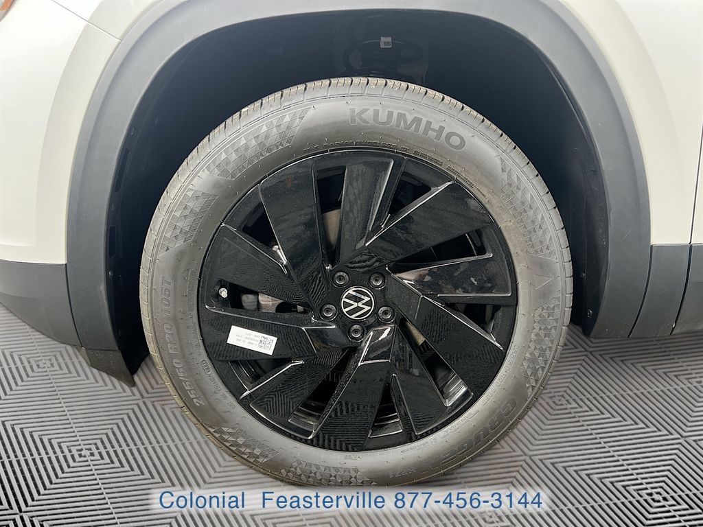 2026 Volkswagen Atlas SE w/Tech - Photo 9