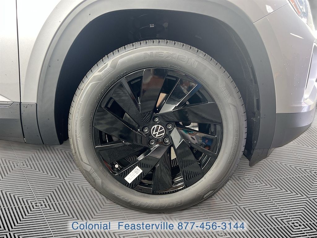 2026 Volkswagen Atlas SE w/Tech - Photo 11