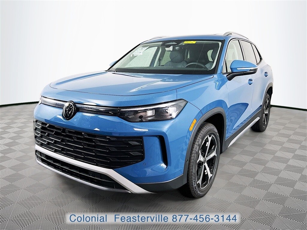 2026 Volkswagen Tiguan SE photo 3