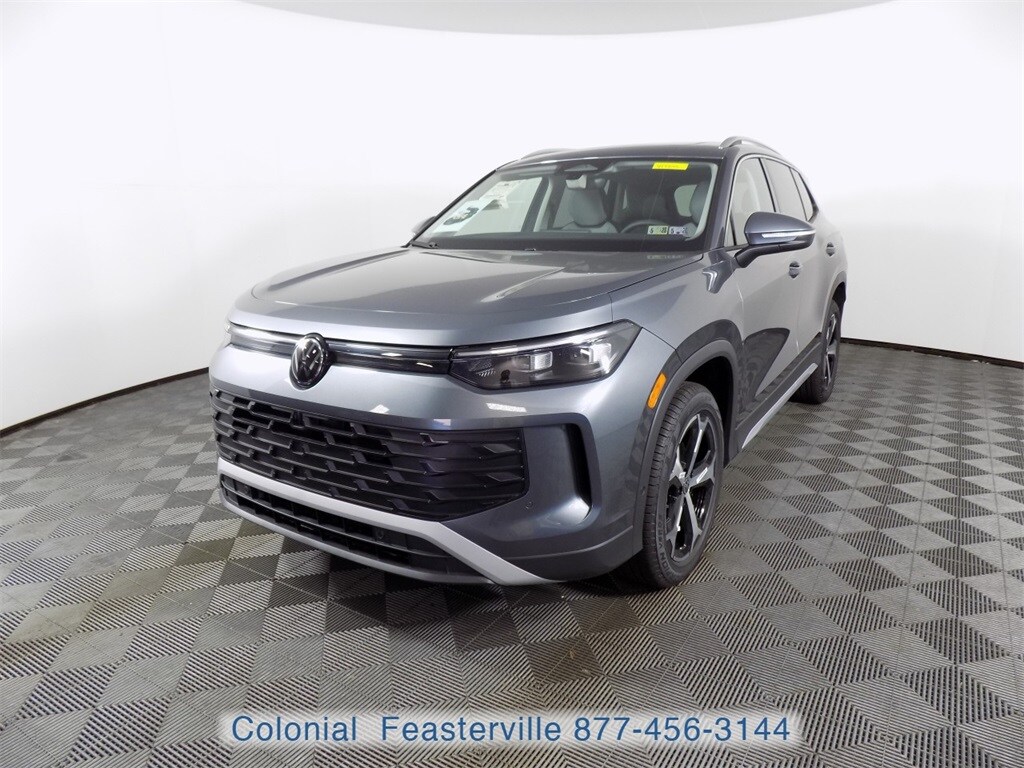 2025 Volkswagen Tiguan SE photo 4