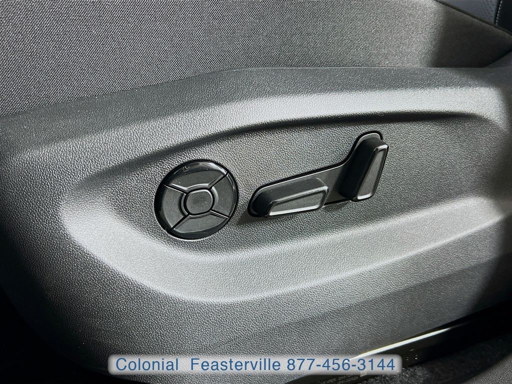 2026 Volkswagen Tiguan SE - Photo 24