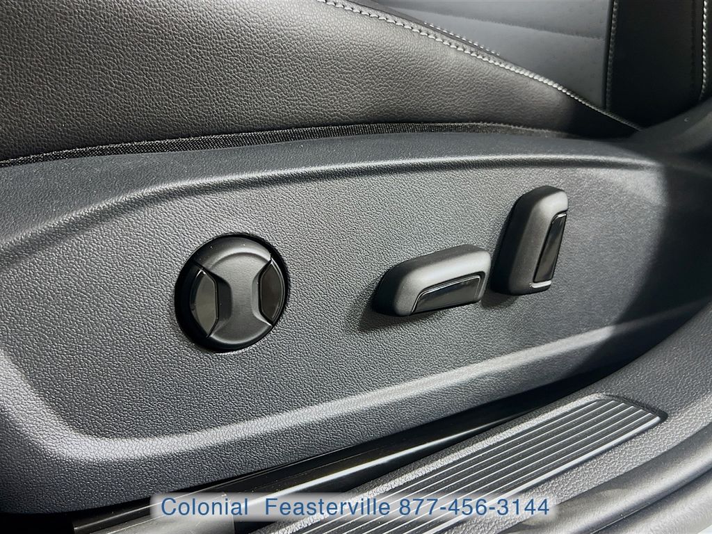 2026 Volkswagen Jetta SE - Photo 24