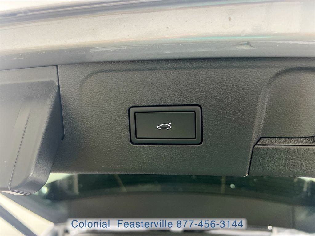 2026 Volkswagen Atlas SE w/Tech - Photo 40