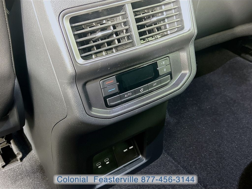 2026 Volkswagen Atlas SE w/Tech - Photo 30