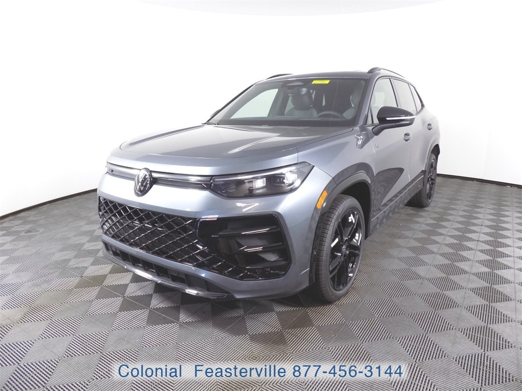 New 2025 Volkswagen Tiguan SE R-Line AWD