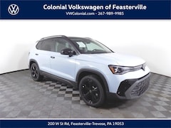 2025 Volkswagen Taos SE Black AWD