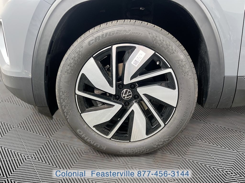 2026 Volkswagen Atlas SE w/Tech - Photo 9