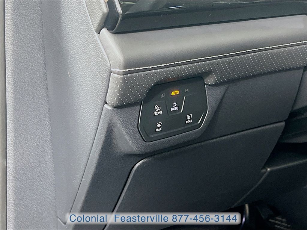 2026 Volkswagen Atlas SE w/Tech - Photo 14