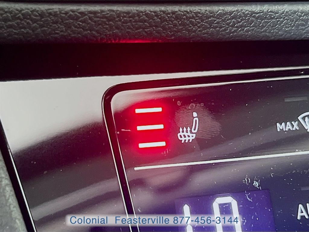 2026 Volkswagen Jetta SE - Photo 25